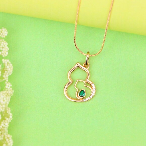 "Rose Gold Mother & Child Outline Pendant with Green Stone, XPPT1311 - Picture 2 of 12